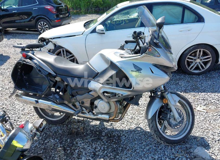 Photo 12 of 2010 Honda Nt700 V (VIN VTMRC5220AE000779)