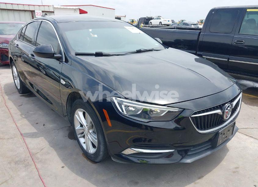 2018 Buick Regal SPORTBACK PREFERRED (VIN W04GL6SX5J1109806) main photo