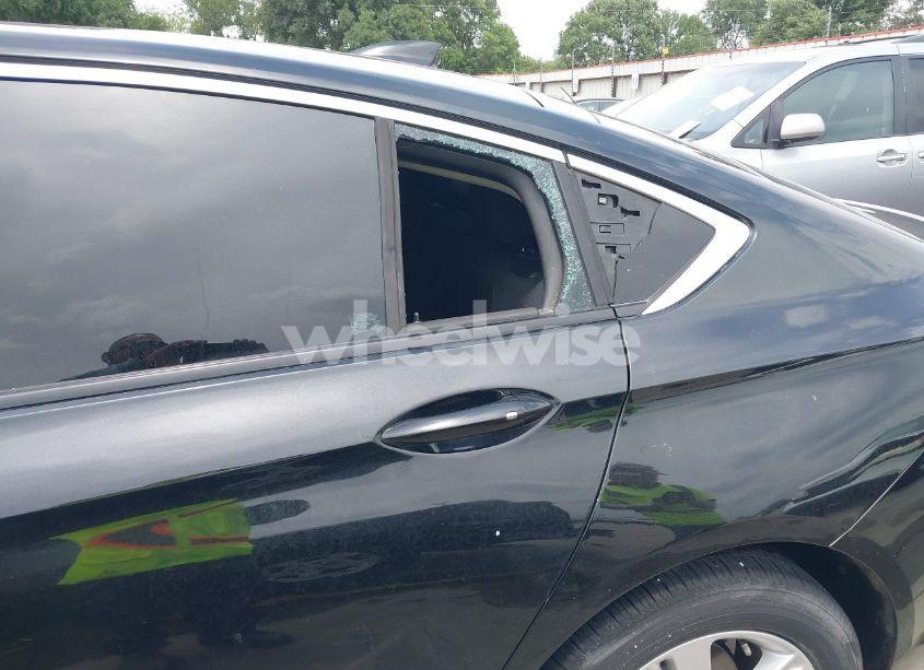 Photo 18 of 2018 Buick Regal SPORTBACK PREFERRED (VIN W04GL6SX5J1109806)