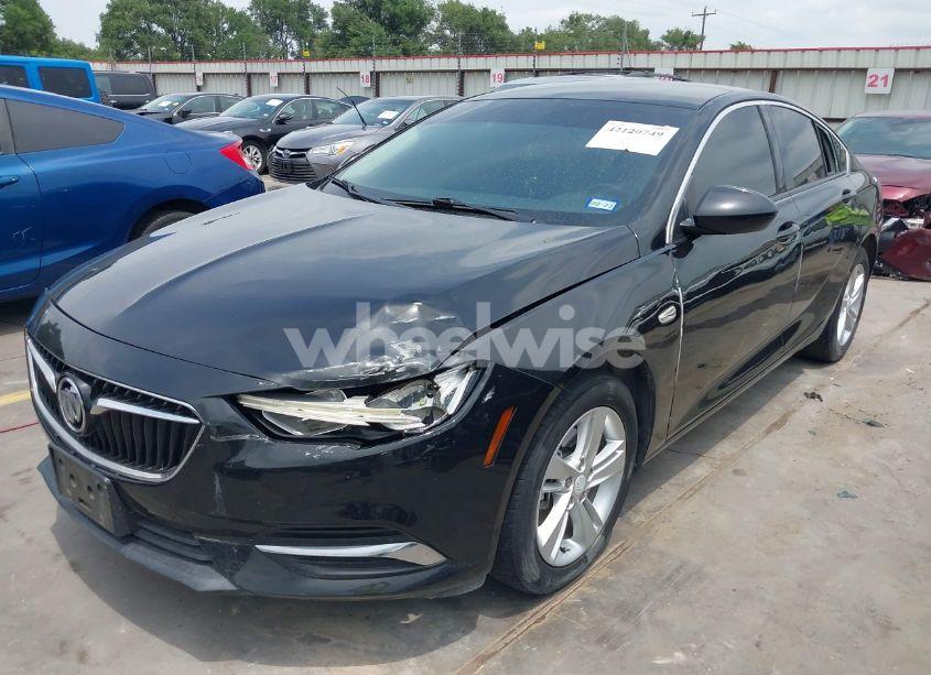 Photo 2 of 2018 Buick Regal SPORTBACK PREFERRED (VIN W04GL6SX5J1109806)
