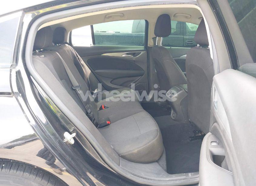 Photo 8 of 2018 Buick Regal SPORTBACK PREFERRED (VIN W04GL6SX5J1109806)