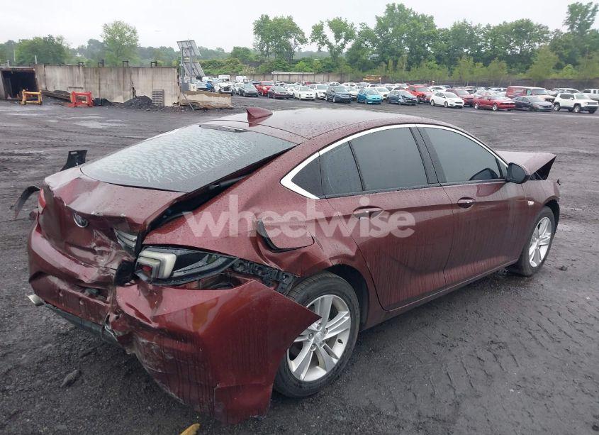 Photo 4 of 2018 Buick Regal SPORTBACK PREFERRED (VIN W04GL6SX8J1150267)