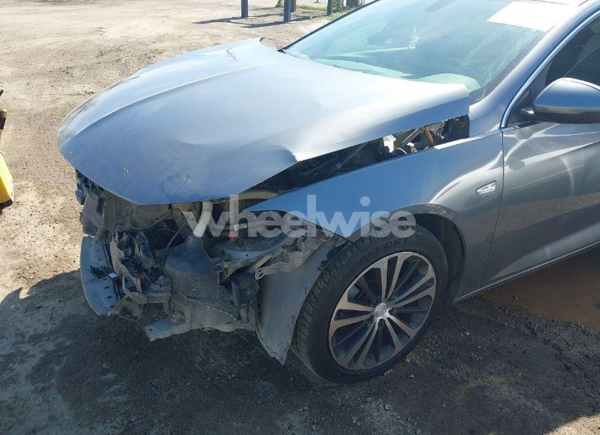 Photo 6 of 2020 Buick Regal SPORTBACK FWD ESSENCE (VIN W04GP6SX1L1013744)