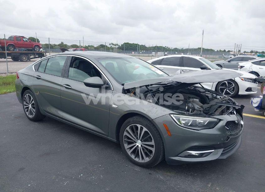 2018 Buick Regal SPORTBACK ESSENCE (VIN W04GP6SX2J1117351) main photo