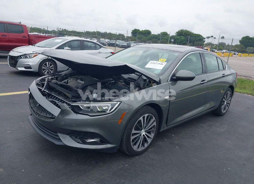 Photo 2 of 2018 Buick Regal SPORTBACK ESSENCE (VIN W04GP6SX2J1117351)
