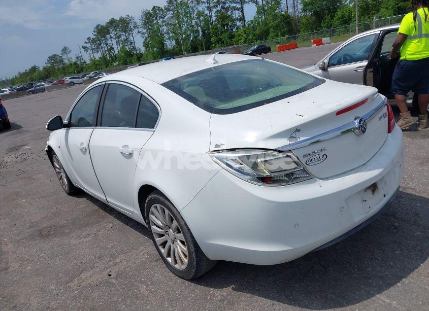 Photo 3 of 2011 Buick Regal CXL RUSSELSHEIM (VIN W04GR5EC8B1012392)