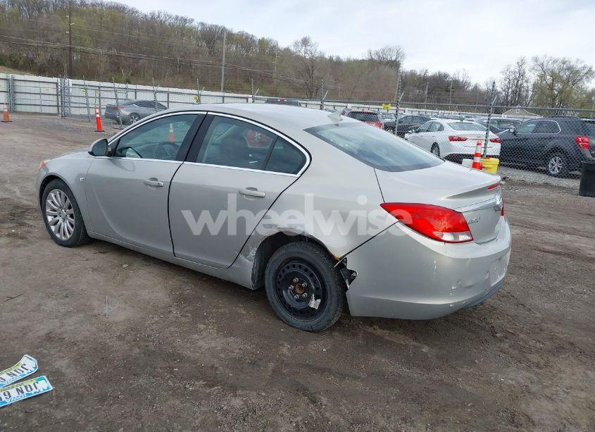 Photo 3 of 2011 Buick Regal CXL RUSSELSHEIM (VIN W04GT5GC1B1057608)