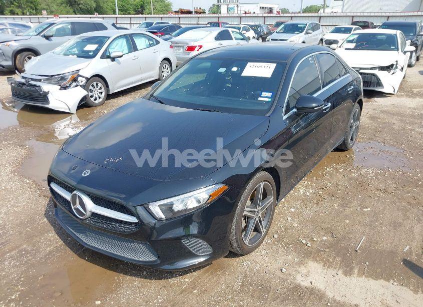 Photo 2 of 2021 Mercedes-benz A 220 (VIN W1K3G4EB4MJ315870)