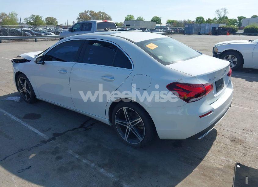 Photo 3 of 2020 Mercedes-benz A 220 (VIN W1K3G4EB6LJ202811)