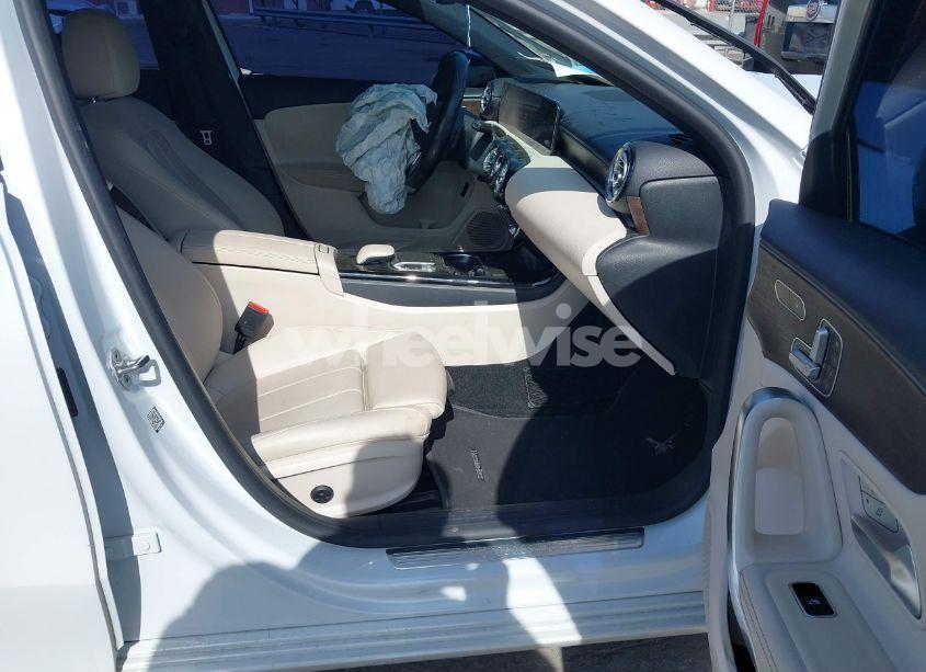 Photo 5 of 2020 Mercedes-benz A 220 (VIN W1K3G4EB6LJ202811)