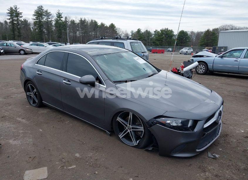 2020 Mercedes-benz A 220 (VIN W1K3G4EB6LJ227398) main photo