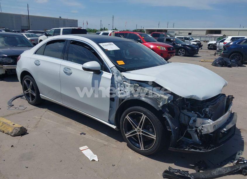 2022 Mercedes-benz A 220 4MATIC (VIN W1K3G4FB2NJ357146) main photo