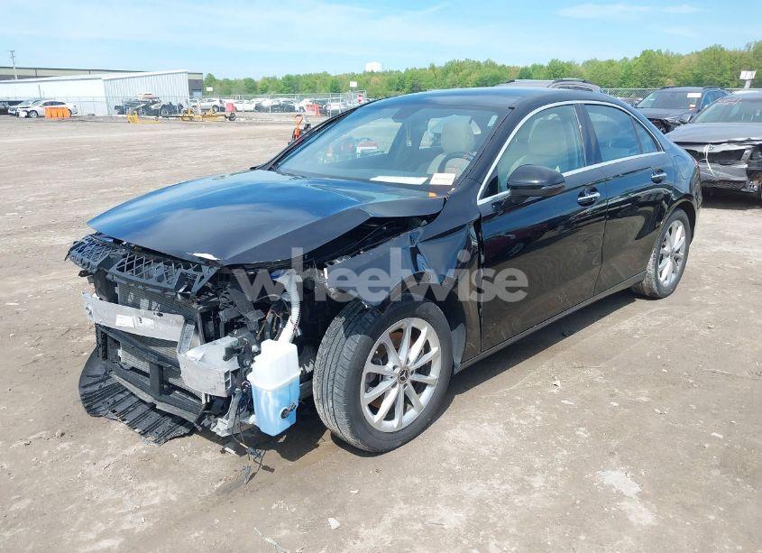 Photo 2 of 2021 Mercedes-benz A 220 4MATIC (VIN W1K3G4FB3MJ274131)