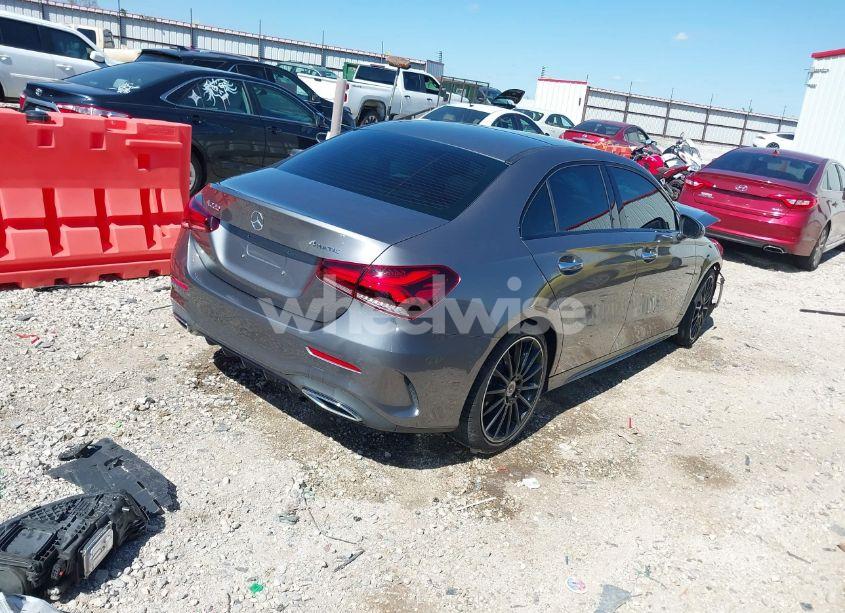 Photo 4 of 2021 Mercedes-benz A 220 4MATIC (VIN W1K3G4FB9MJ305107)