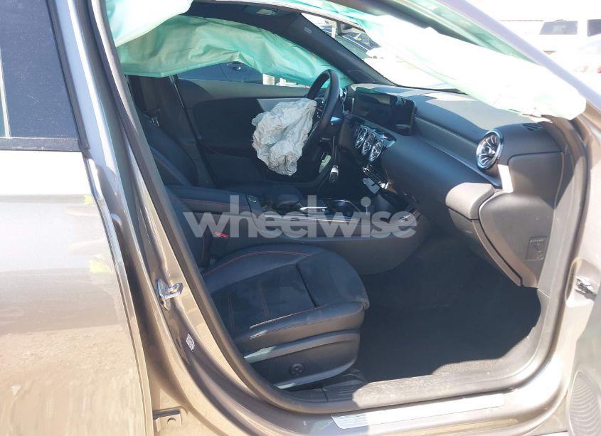 Photo 5 of 2021 Mercedes-benz A 220 4MATIC (VIN W1K3G4FB9MJ305107)