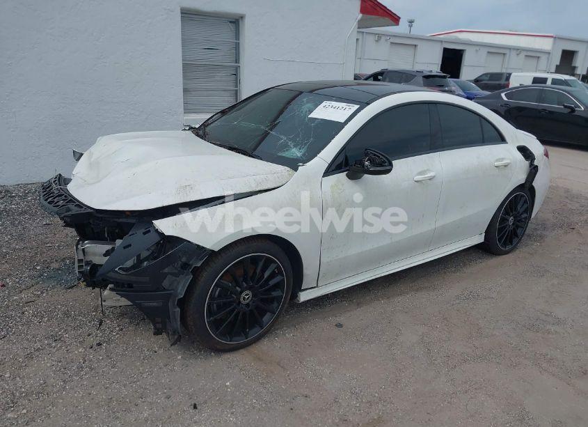 Photo 2 of 2020 Mercedes-benz Cla 250 (VIN W1K5J4GB1LN091102)