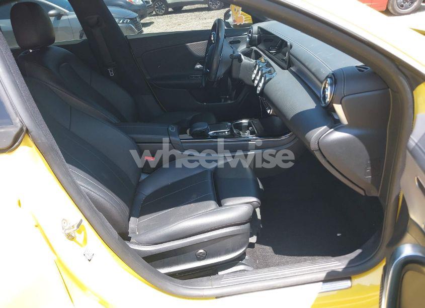 Photo 5 of 2021 Mercedes-benz Cla 250 (VIN W1K5J4GB2MN172174)