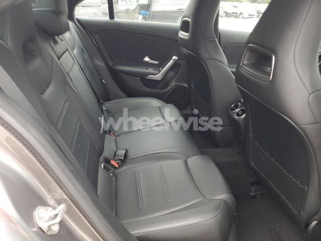 Photo 2 of 2020 MERCEDES-BENZ CLA 250 4MATIC (VIN W1K5J4HB0LN132253)