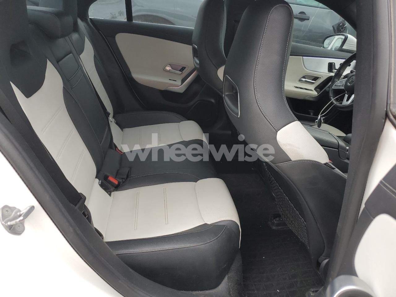 Photo 10 of 2021 MERCEDES-BENZ CLA 250 4MATIC (VIN W1K5J4HB1MN234999)
