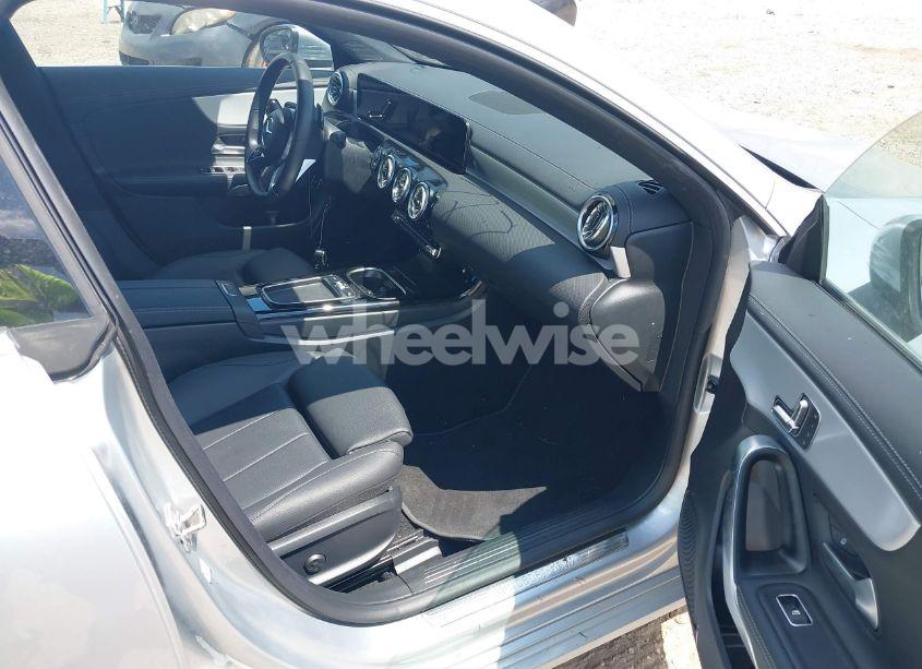 Photo 5 of 2025 Mercedes-benz Cla 250 COUPE 4MATIC (VIN W1K5J4HB3SN519913)