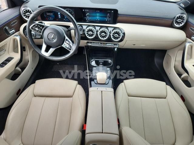 Photo 5 of 2021 MERCEDES-BENZ CLA 250 4MATIC (VIN W1K5J4HB4MN210471)