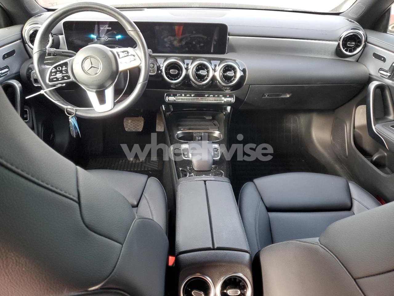 Photo 8 of 2020 MERCEDES-BENZ CLA 250 4MATIC (VIN W1K5J4HB7LN091622)