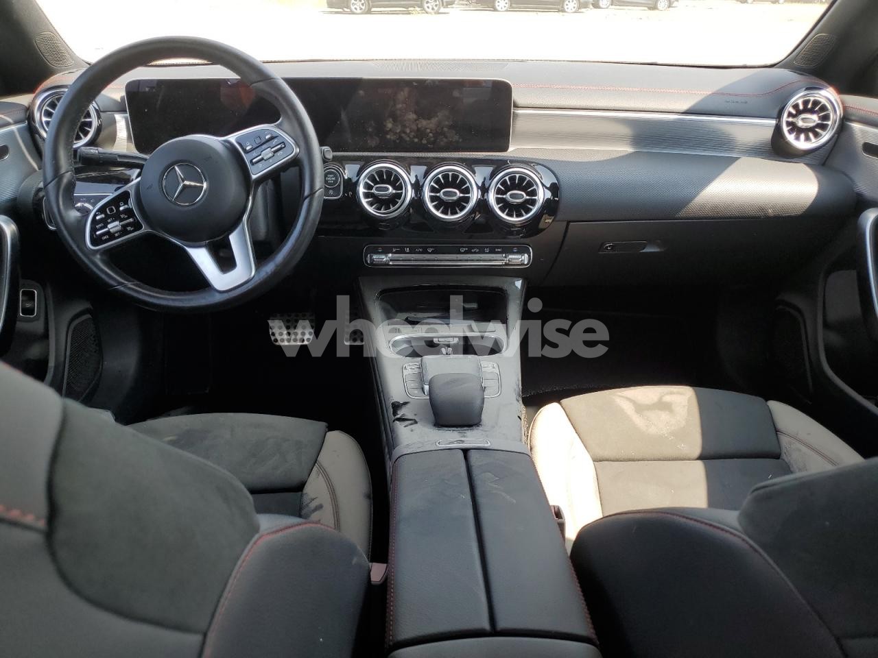 Photo 8 of 2020 MERCEDES-BENZ CLA 250 4MATIC (VIN W1K5J4HB8LN107357)