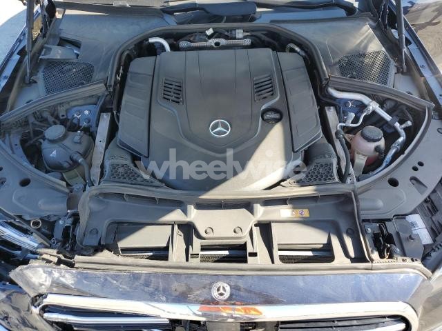 Photo 2 of 2024 MERCEDES-BENZ S 580 4MATIC (VIN W1K6G7GB1RA272012)