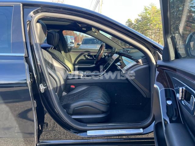 Photo 5 of 2021 MERCEDES-BENZ S 580 4MATIC (VIN W1K6G7GB4MA042554)
