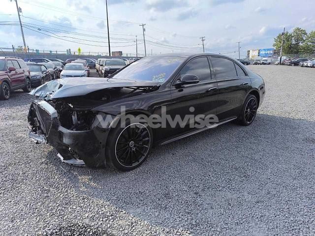 Photo 2 of 2022 MERCEDES-BENZ S 580 4MATIC (VIN W1K6G7GB4NA128240)