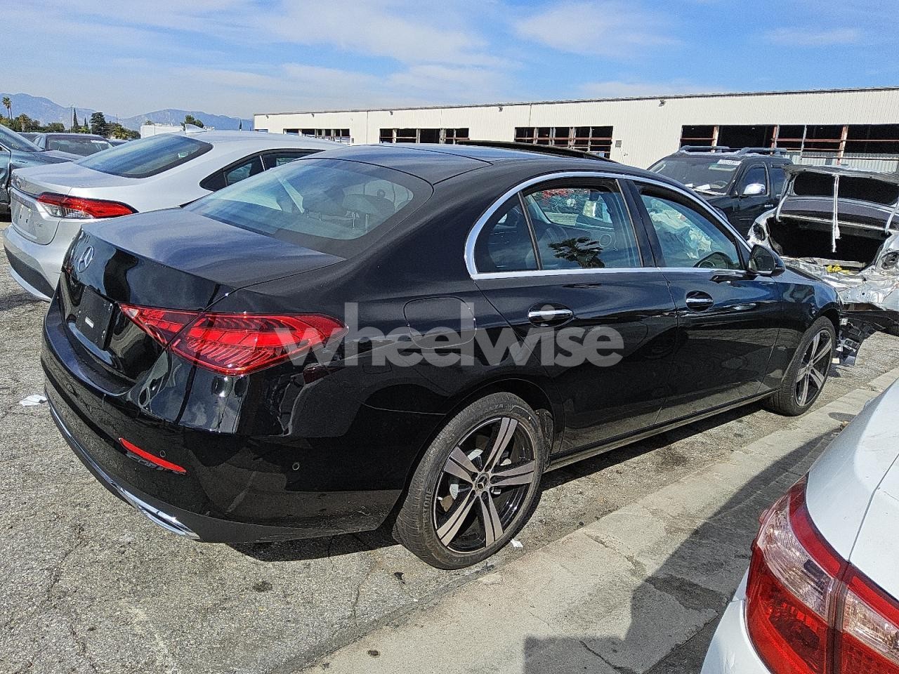 Photo 3 of 2025 MERCEDES-BENZ C 300 (VIN W1KAF4GB7SR250941)