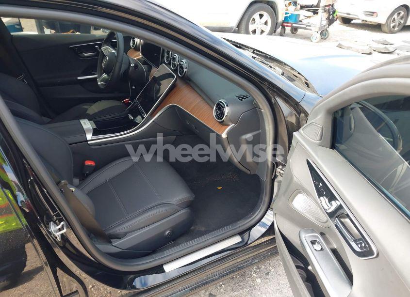 Photo 5 of 2025 Mercedes-benz C 300 (VIN W1KAF4HB4SR251544)