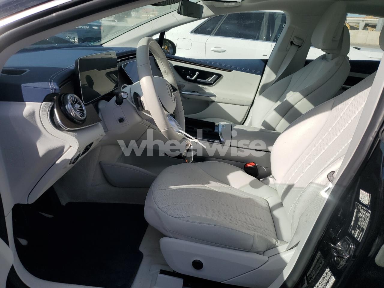 Photo 7 of 2024 MERCEDES-BENZ EQE SEDAN 350 4MATIC (VIN W1KEG1CB4RF043714)