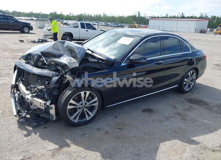 Photo 2 of 2021 Mercedes-benz C 300 SEDAN (VIN W1KWF8DB0MR610135)