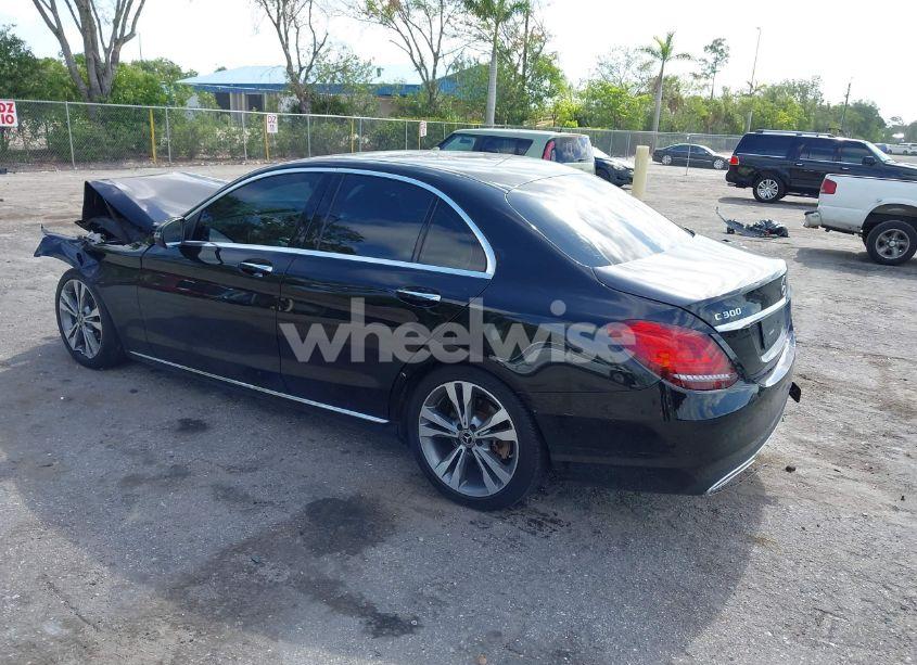 Photo 3 of 2021 Mercedes-benz C 300 SEDAN (VIN W1KWF8DB0MR610135)