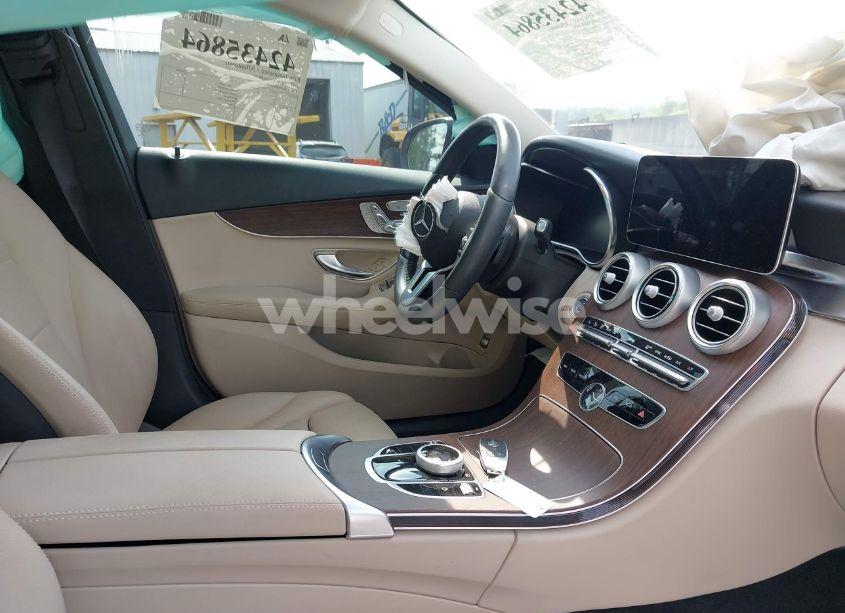 Photo 5 of 2021 Mercedes-benz C 300 SEDAN (VIN W1KWF8DB4MR631537)