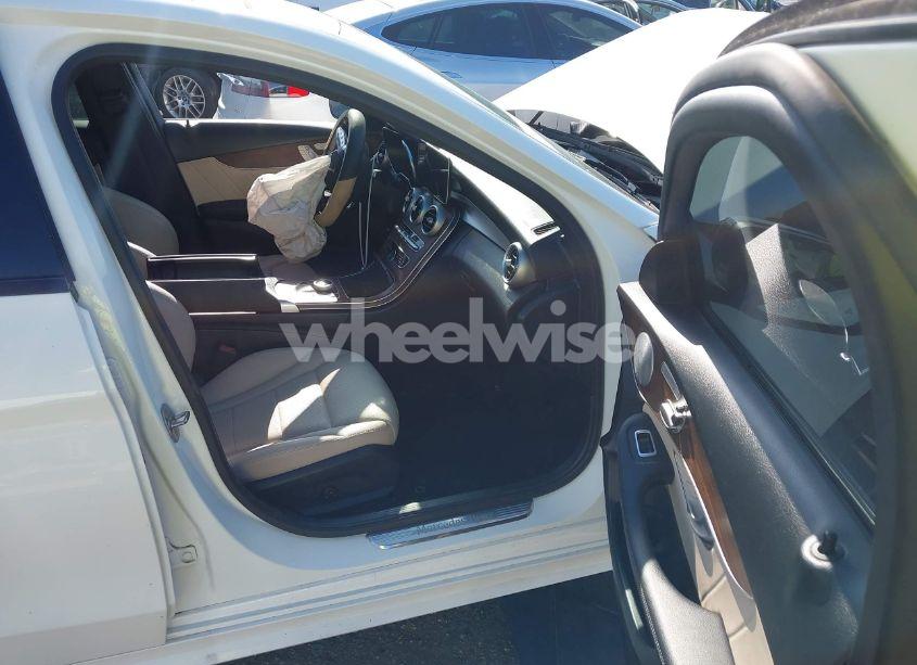 Photo 5 of 2020 Mercedes-benz C 300 4MATIC (VIN W1KWF8EB1LR594900)