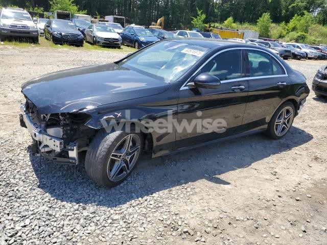 Photo 2 of 2021 MERCEDES-BENZ C 300 4MATIC (VIN W1KWF8EB1MR608943)