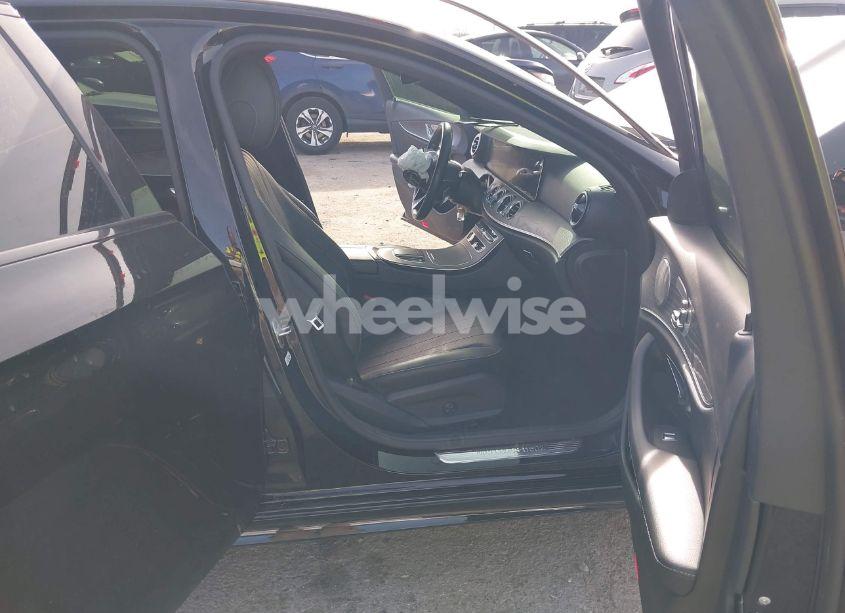 Photo 5 of 2021 Mercedes-benz E 350 (VIN W1KZF8DB9MA928704)