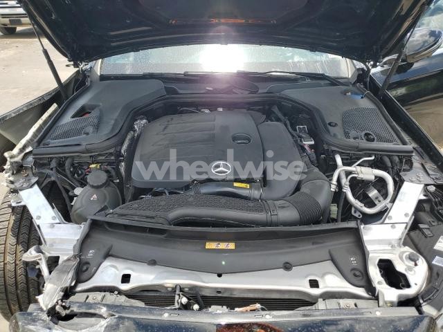 Photo 2 of 2023 MERCEDES-BENZ E 350 4MATIC (VIN W1KZF8EB0PB188960)