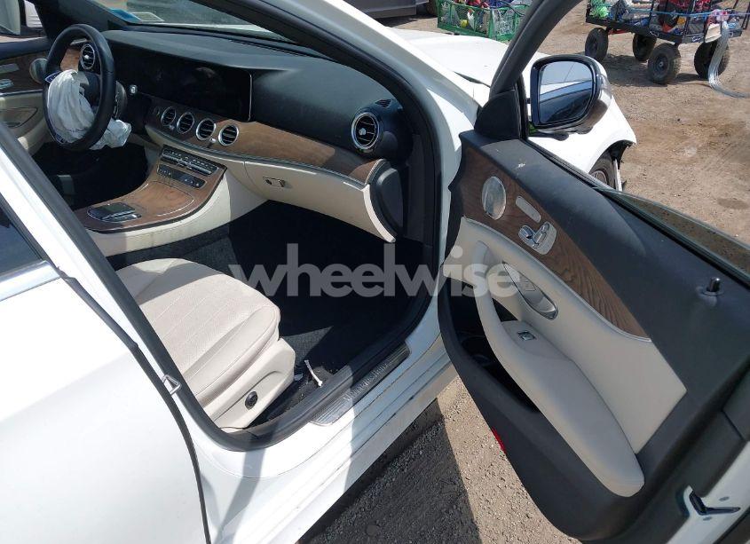 Photo 5 of 2023 Mercedes-benz E 350 4MATIC (VIN W1KZF8EB4PB161485)