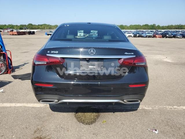 Photo 2 of 2022 MERCEDES-BENZ E 350 4MATIC (VIN W1KZF8EB9NB094346)
