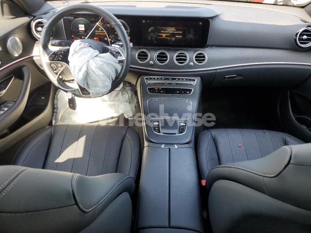 Photo 5 of 2022 MERCEDES-BENZ E 350 4MATIC (VIN W1KZF8EB9NB094346)