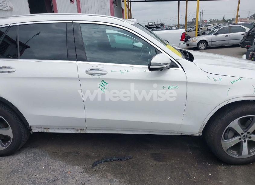 Photo 13 of 2022 Mercedes-benz Glc 300 SUV (VIN W1N0G8DB0NG080347)