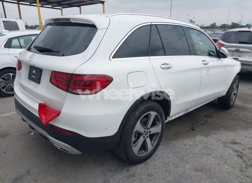 Photo 4 of 2022 Mercedes-benz Glc 300 SUV (VIN W1N0G8DB0NG080347)