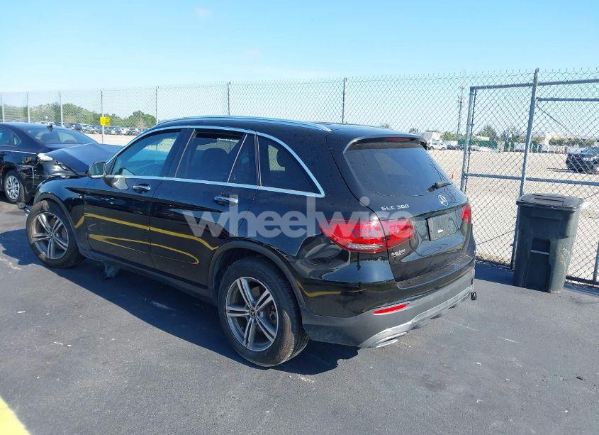 Photo 3 of 2020 Mercedes-benz Glc 300 (VIN W1N0G8DB1LF791414)