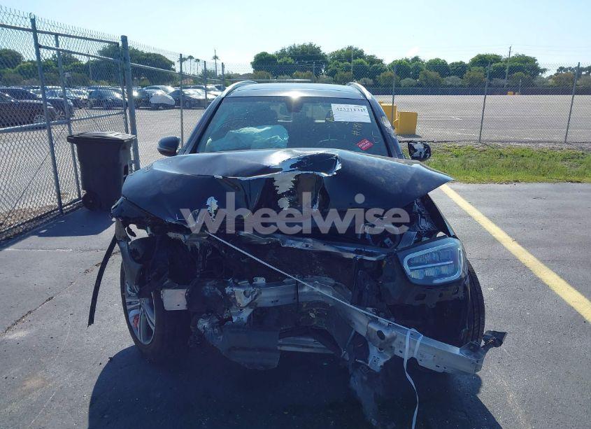 Photo 6 of 2020 Mercedes-benz Glc 300 (VIN W1N0G8DB1LF791414)