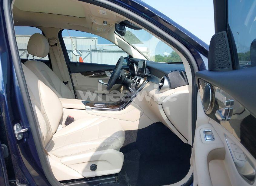 Photo 5 of 2021 Mercedes-benz Glc 300 SUV (VIN W1N0G8DB9MF880469)