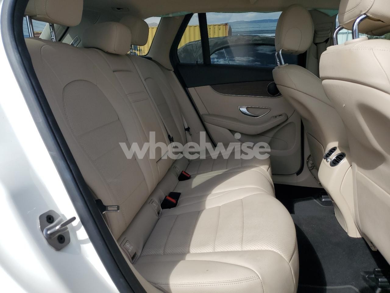 Photo 11 of 2022 MERCEDES-BENZ GLC 300 (VIN W1N0G8DBXNV398505)
