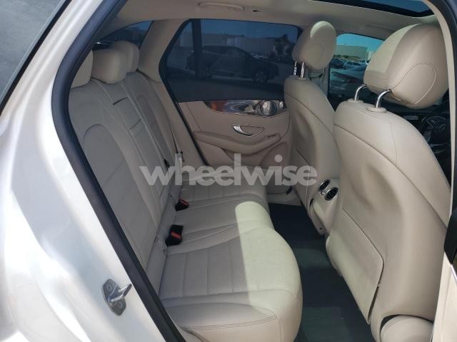 Photo 5 of 2021 MERCEDES-BENZ GLC 300 4MATIC (VIN W1N0G8EB1MF886300)